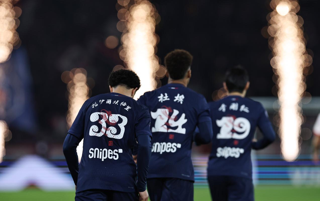 意媒：小法以后留在意甲可能性不大，大概率会前往巴萨或曼城（意媒：小法留在意甲希望渺茫，或将转投巴萨或曼城）