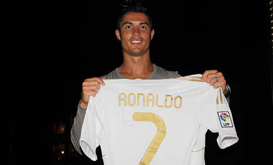 广东男篮防守稳固力克上海（广东男篮凭稳固防守击退上海）