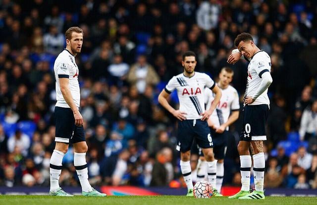 泰州队巴特“苏超”夺冠后缅怀父亲：我还在这条路上努力着（苏超夺冠后，泰州队巴特缅怀父亲：我仍在这条路上奋斗）