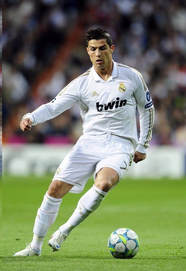 库普：我和球队说过我不是能背身拿球的前锋，踢后卫感觉很好（库普：我并非背身型前锋，踢后卫更适合我）