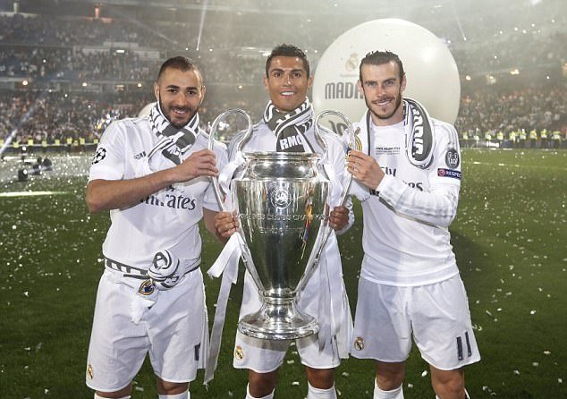 半场：巴萨1-1马竞，巴埃纳、拉菲尼亚破门，莱万点球踢飞（半场战报：巴萨1-1马竞，巴埃纳与拉菲尼亚相继破门，莱万点球失手）