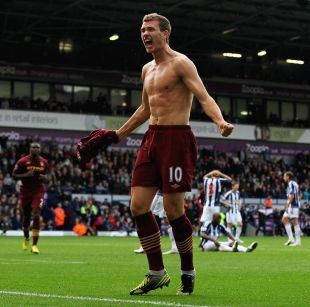 惊天反转！主裁赛后向埃格努道歉，黄牌原因竟是这？（戏剧性大反转！主裁判赛后向埃格努致歉，出示黄牌的理由竟然是这个？）