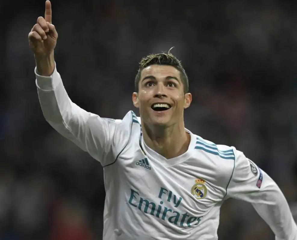 自交易以来：东契奇出战41场拿下28胜，浓眉仅出战14场