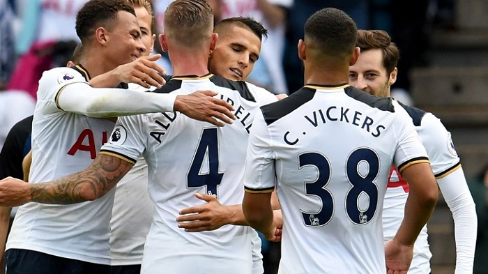 英超战报：曼联客场战胜埃弗顿,（英超快讯：曼联客场击败埃弗顿）